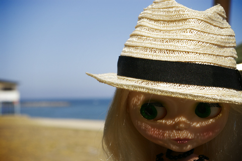 blythe,sea,hat,beach