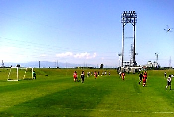 27 Aug 06 - Norbritz and Tokachi see out a 0-0 draw under blue Hokkaido skies