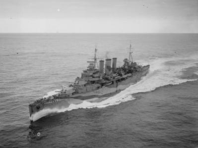 HMS_Kent_(54).jpg