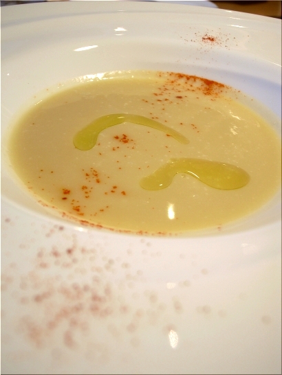 コチェリーノ　スープ